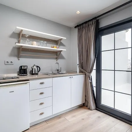 Urban Quarters - Tepebasi 4*