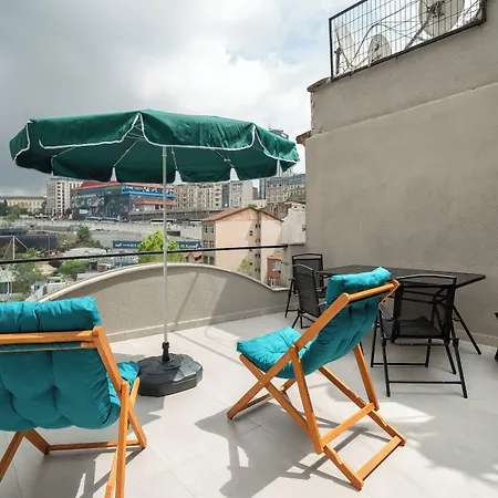 Urban Quarters - Tepebasi 4*