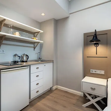 Urban Quarters - Tepebasi 4*