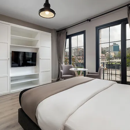 Urban Quarters - Tepebasi Apartmanhotel