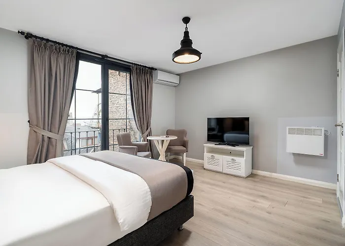 Urban Quarters - Tepebasi 4*