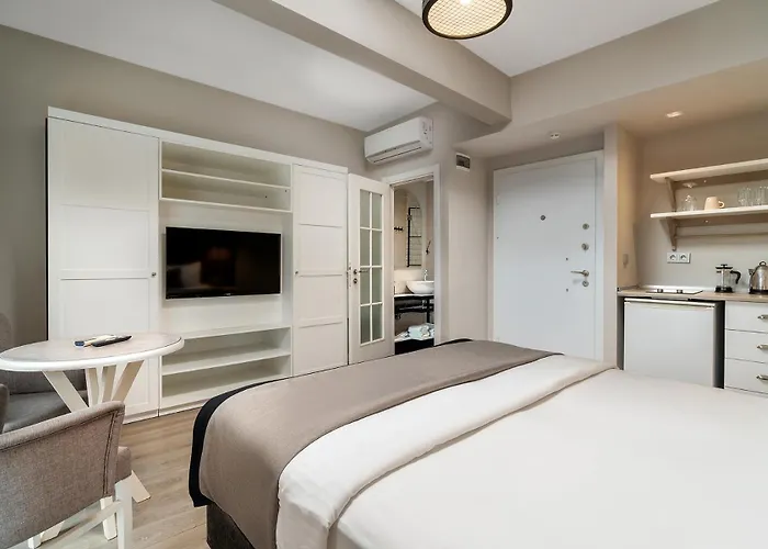 Urban Quarters - Tepebasi 4*