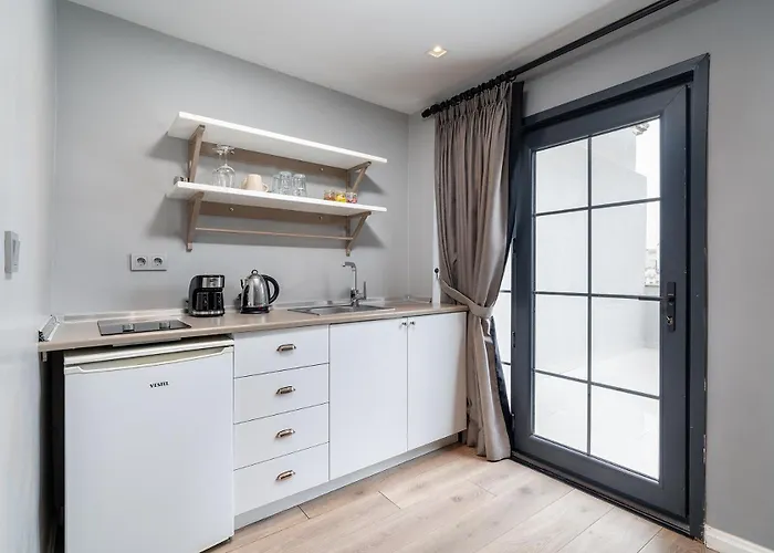 Urban Quarters - Tepebasi 4*