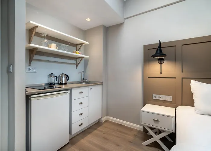 Urban Quarters - Tepebasi 4*