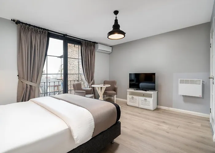 Urban Quarters - Tepebasi Aparthotel