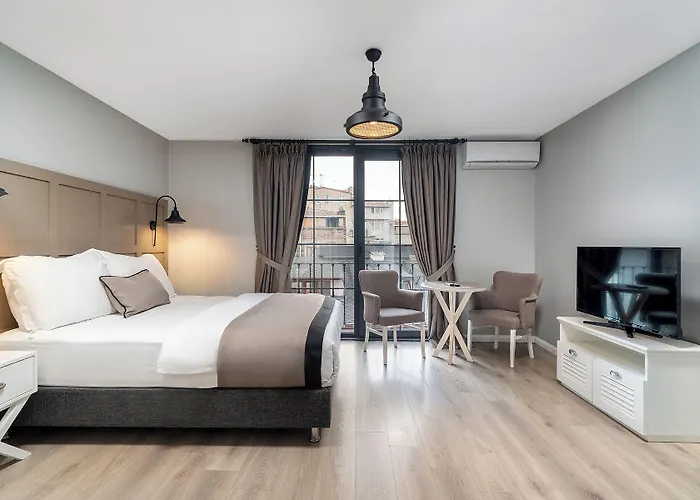 Urban Quarters - Tepebasi 4*